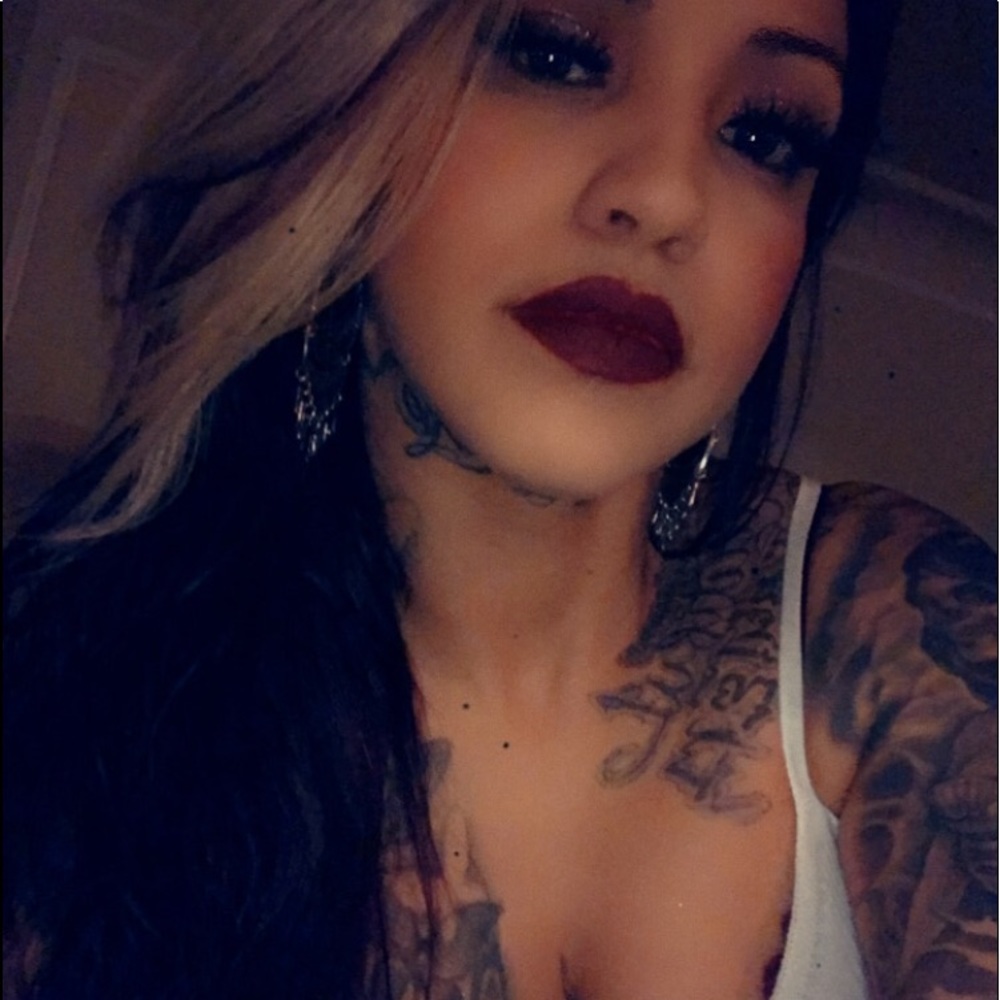 Meet your Posher, Unique